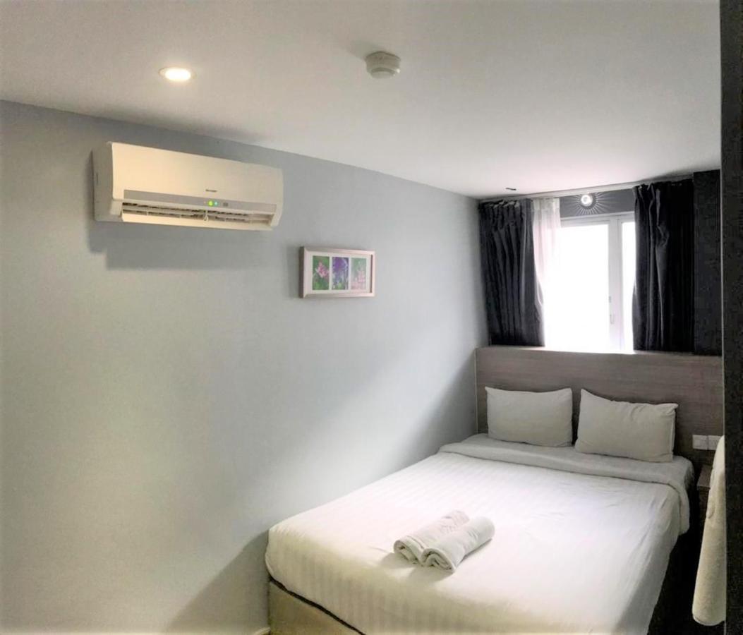 Hotel 99 Pusat Bandar ปูชอง ภายนอก รูปภาพ