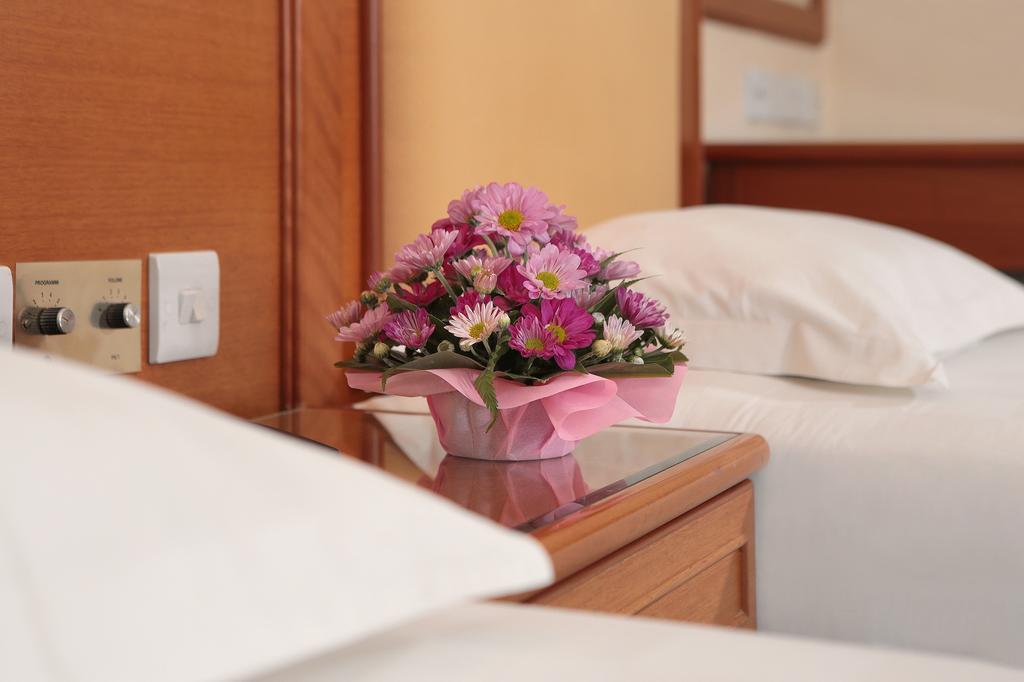 Hotel 99 Pusat Bandar ปูชอง ภายนอก รูปภาพ
